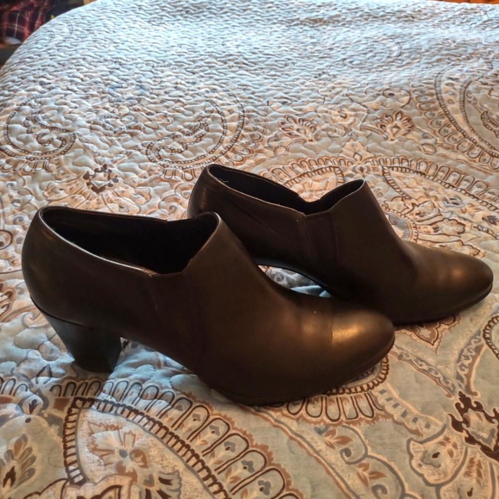 Women's Ecco booties